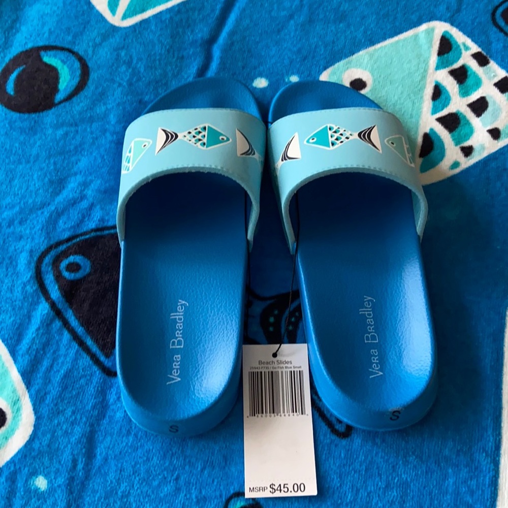 Vera Bradley beach slides NWT